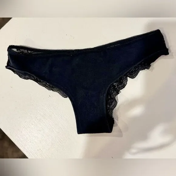 PINK Victoria's Secret Black Lace Panties hipster size small - Picture 1 of 5